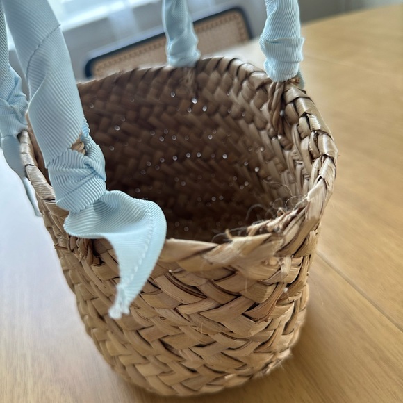 KAYU mini Rosie baby blue seagrass tote - Picture 7 of 7